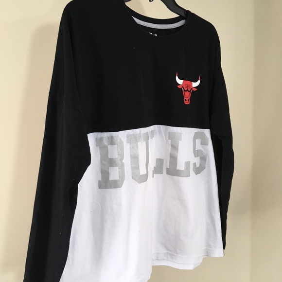 Chicago Bulls - Picture 2 of 4